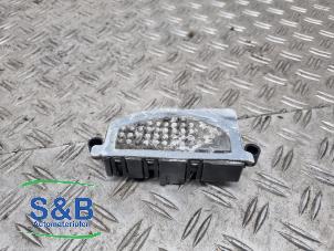 Used Heater resistor Audi A4 Avant (B8) 2.0 TDI 177 16V Price € 50,00 Margin scheme offered by Schaap & Bron