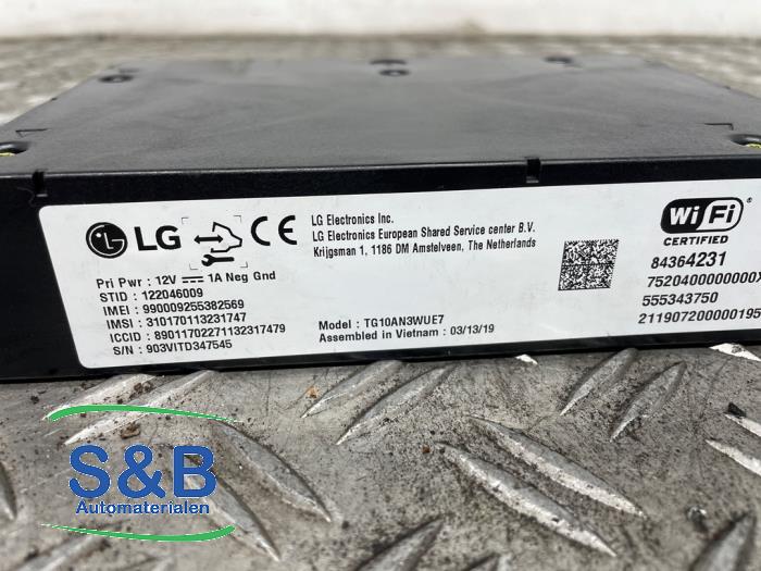 Używane Modul WiFi Opel Ampera-e Ampera-e Cena € 90,00 Procedura marży oferowane przez Schaap & Bron