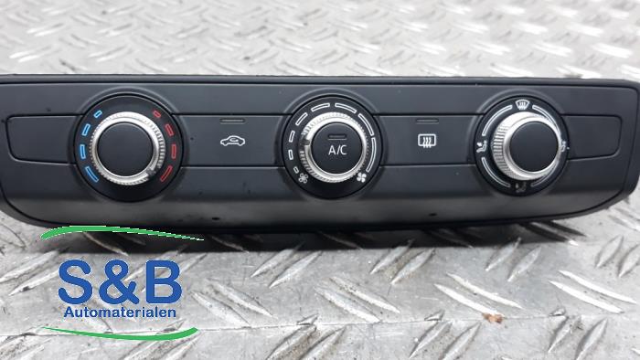 Używane Panel climatronic Audi A3 (8V1/8VK) 1.6 TDI 16V Cena € 60,00 Procedura marży oferowane przez Schaap & Bron