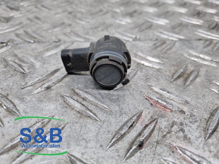 Usados Sensor PDC Audi A3 Sportback (8VA/8VF) 1.4 TFSI 16V e-tron Precio € 30,00 Norma de margen ofrecido por Schaap & Bron
