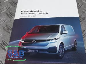 Usagé Livret d'instructions Volkswagen Transporter/Caravelle T6 Prix € 35,00 Règlement à la marge proposé par Schaap & Bron