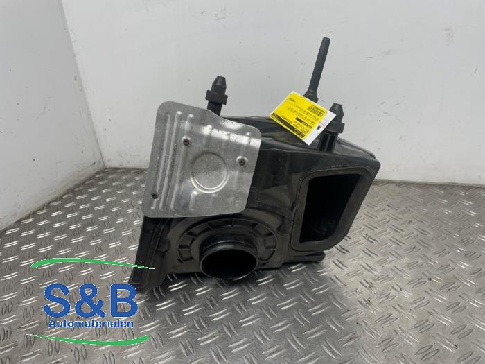 Begagnade Luftfilterhus Audi A4 (B9) 1.4 TFSI 16V Pris € 65,00 Marginaltabell erbjuds av Schaap & Bron