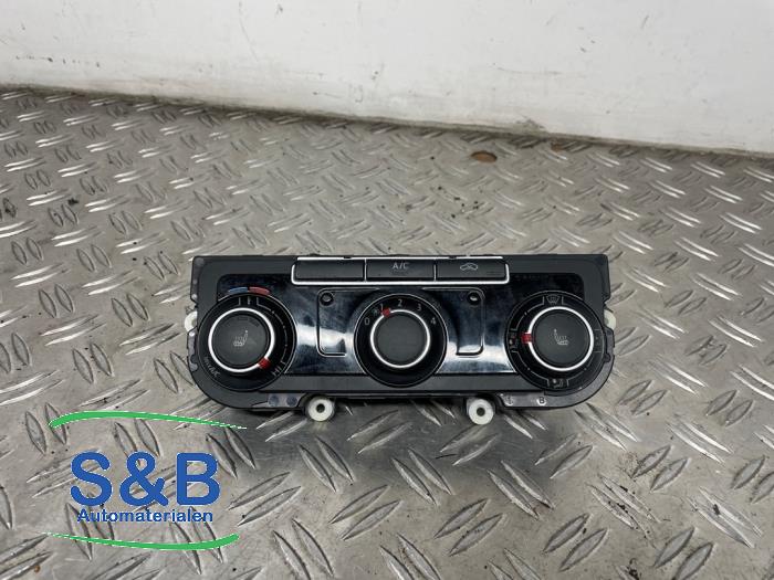 Używane Panel climatronic Volkswagen Caddy Alltrack Combi 2.0 TDI 150 4Motion Cena € 125,00 Procedura marży oferowane przez Schaap & Bron