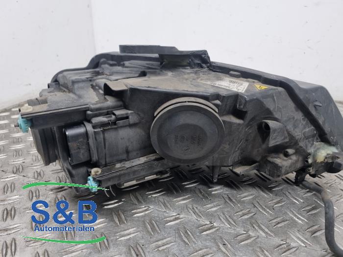 Headlight, left Audi A3 Sportback 1.4 TFSI 16V - 8P0941029BM OEM