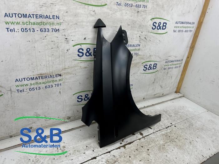 Front wing, right from a Volkswagen Caddy IV 1.0 TSI 12V 2016