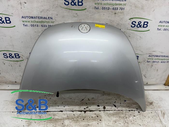 Używane Maska Volkswagen New Beetle (9C1/9G1) 1.9 TDI 90 Cena € 60,00 Procedura marży oferowane przez Schaap & Bron