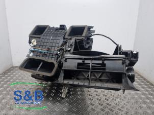 Used Heater housing Renault Master IV (MA/MB/MC/MD/MH/MF/MG/MH) 2.3 dCi 145 16V Price € 150,00 Margin scheme offered by Schaap & Bron