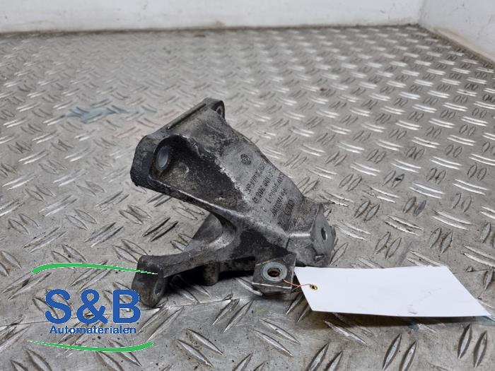 Gebrauchte Motorlager Audi A4 (B7) 3.2 FSI V6 30V Quattro Preis € 25,00 Margenregelung angeboten von Schaap & Bron