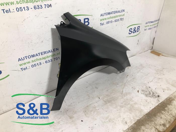Front wing, right from a Volkswagen Polo V (6R) 1.2 TDI 12V BlueMotion 2011