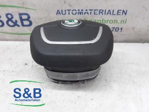 Usagé Airbag gauche (volant) Skoda Octavia Combi (1Z5) 1.2 TSI Prix € 125,00 Règlement à la marge proposé par Schaap & Bron