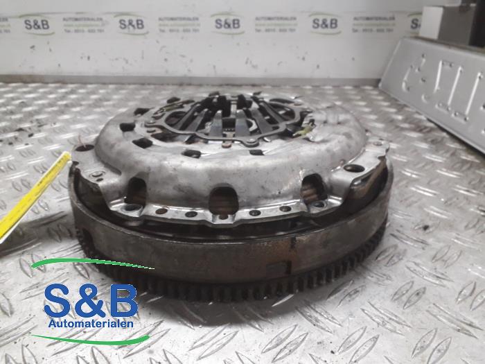 Used Flywheel Audi A4 Cabrio (B7) 2.5 TDI 24V Price € 100,00 Margin scheme offered by Schaap & Bron