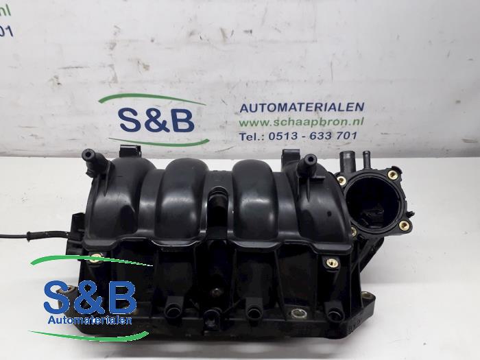 Begagnade Insugsrör Volkswagen Golf III Cabrio (1E) 1.6 Pris € 80,00 Marginaltabell erbjuds av Schaap & Bron