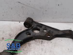 Used Front wishbone, left Peugeot Boxer (244) 2.8 HDi 127 Price € 35,00 Margin scheme offered by Schaap & Bron