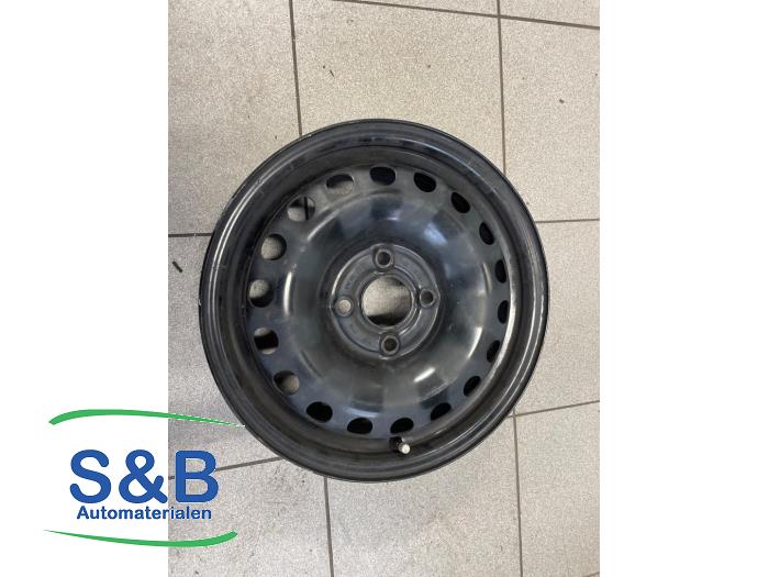 Wheel from a Volkswagen Up! (121) 1.0 12V 75 2015