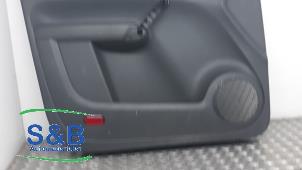 Usagé Revêtement portière 2portes gauche Volkswagen Caddy III (2KA,2KH,2CA,2CH) 1.6 TDI 16V Prix € 60,00 Règlement à la marge proposé par Schaap & Bron
