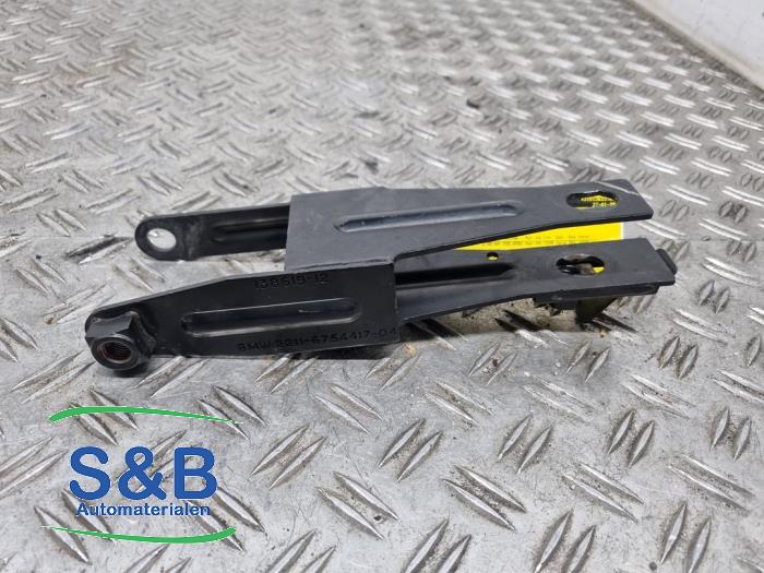 Used Engine mount BMW Mini (R50/53) 1.6 16V One Price € 25,00 Margin scheme offered by Schaap & Bron
