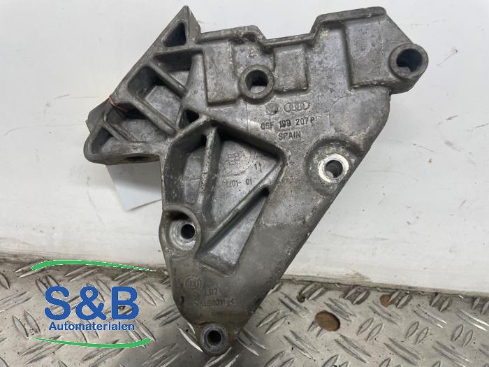 Used Engine mount Volkswagen Touran (1T1/T2) 2.0 FSI 16V Price € 30,00 Margin scheme offered by Schaap & Bron