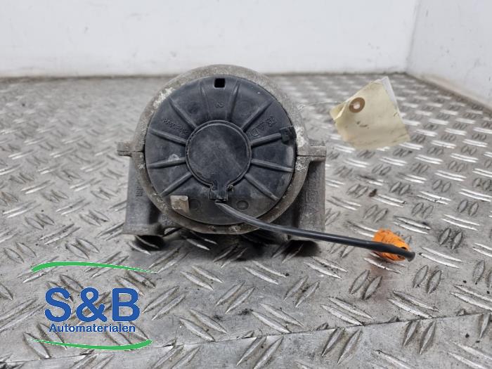 Usagé Support moteur Audi A4 Avant (B8) 2.0 TDI 16V Prix € 70,00 Règlement à la marge proposé par Schaap & Bron