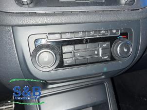 Usados Panel Climatronic Volkswagen Tiguan (5N1/2) 2.0 TDI DRF 16V 4Motion Precio € 55,00 Norma de margen ofrecido por Schaap & Bron