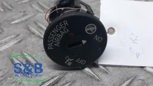 Used Airbag switch Mini Countryman (R60) 1.6 16V Cooper Price € 15,00 Margin scheme offered by Schaap & Bron