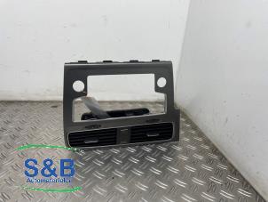 Usagé Grille aération tableau de bord Volkswagen Golf VII (AUA) 1.2 TSI 16V Prix € 24,99 Règlement à la marge proposé par Schaap & Bron