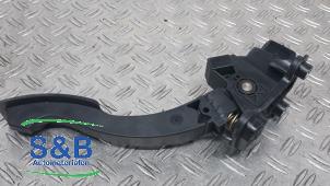 Used Accelerator pedal Mitsubishi Outlander (GF/GG) 2.0 16V 4x2 Price € 50,00 Margin scheme offered by Schaap & Bron