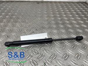 Used Rear gas strut, right Audi A4 Cabriolet (B6) 2.0 20V Price € 26,00 Margin scheme offered by Schaap & Bron