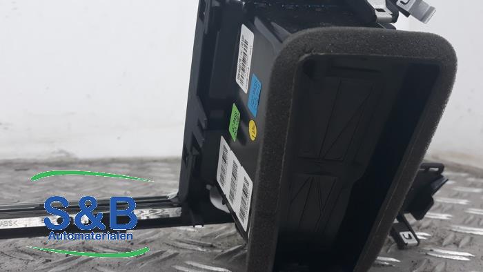 Rejilla de aire de salpicadero de un Seat Ateca (5FPX) 1.5 TSI 16V 2019