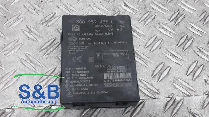 Używane Modul keyless vehicle Seat Ateca (5FPX) 1.5 TSI 16V 4Drive Cena € 50,00 Procedura marży oferowane przez Schaap & Bron