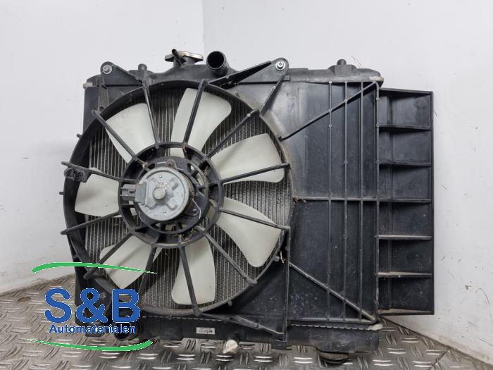Usagé Radiateur Suzuki Splash 1.2 VVT 16V Prix € 99,99 Règlement à la marge proposé par Schaap & Bron