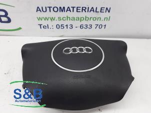 Usagé Airbag gauche (volant) Audi A4 (B6) 1.8 T 20V Prix € 80,00 Règlement à la marge proposé par Schaap & Bron