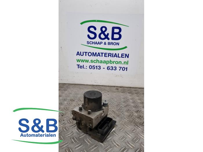Używane Pompa ABS Audi A1 (8X1/8XK) 1.2 TFSI Cena € 65,00 Procedura marży oferowane przez Schaap & Bron
