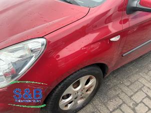 Used Front wing, left Hyundai i20 1.4i 16V Price € 99,99 Margin scheme offered by Schaap & Bron