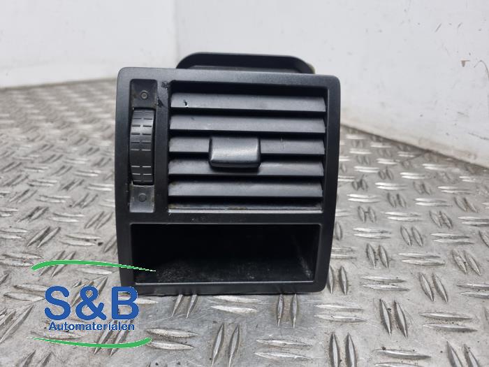 Dashboard vent from a Volkswagen Transporter T5 2.0 TDI DRF 2009