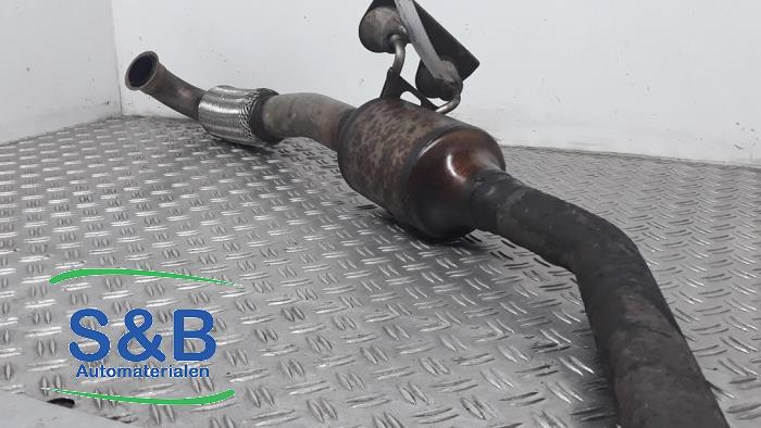 Front pipe + catalyst from a Volkswagen Transporter T5 1.9 TDi 2003