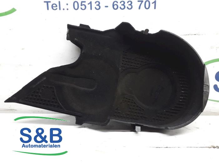 Timing cover from a Volkswagen Bora (1J2) 1.9 TDI 115 1999