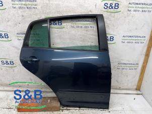 Używane Drzwi prawe tylne wersja 4-drzwiowa Volkswagen Golf Plus (5M1/1KP) 1.4 TSI 122 16V Cena € 120,00 Procedura marży oferowane przez Schaap & Bron