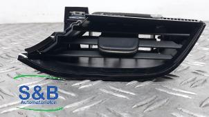 Used Dashboard vent Opel Corsa F (UB/UP) 1.2 12V 75 Price € 20,00 Margin scheme offered by Schaap & Bron