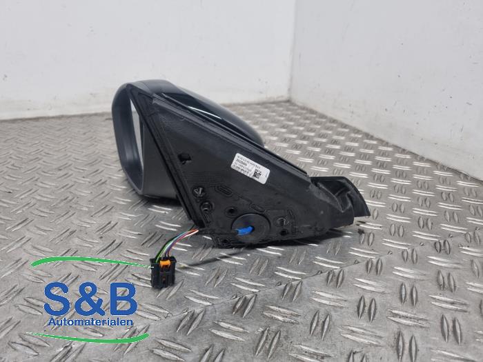 Wing mirror, left from a Opel Corsa F (UB/UH/UP) 1.2 12V 75 2021
