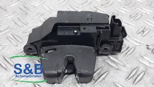 Used Tailgate lock mechanism Opel Corsa F (UB/UH/UP) 1.2 12V 75 Price € 30,00 Margin scheme offered by Schaap & Bron