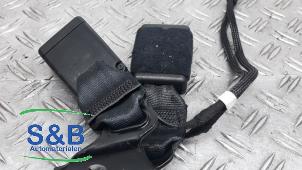 Used Rear seatbelt buckle, centre Opel Corsa F (UB/UH/UP) 1.2 12V 75 Price € 25,00 Margin scheme offered by Schaap & Bron