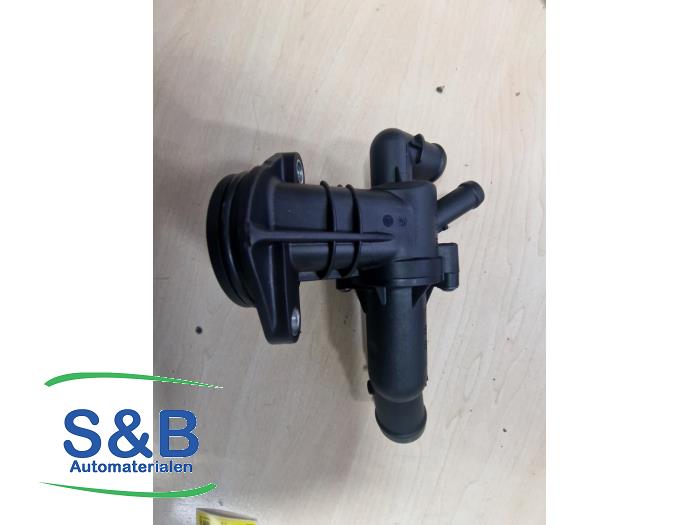 Gebrauchte Thermostatgehäuse Volkswagen Polo V (6R) 1.2 TDI 12V BlueMotion Preis € 46,55 Margenregelung angeboten von Schaap & Bron