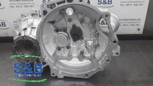 Revisado Caja de cambios Volkswagen Caddy III (2KA,2KH,2CA,2CH) 1.9 TDI Precio € 786,50 IVA incluido ofrecido por Schaap & Bron