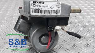 Usados Dirección asistida eléctrica Renault Clio III (BR/CR) 1.5 dCi 70 Precio € 125,00 Norma de margen ofrecido por Schaap & Bron