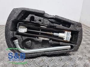 Used Tool set Volkswagen Polo V (6R) 1.2 TSI Price € 49,99 Margin scheme offered by Schaap & Bron