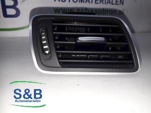 Used Air grill side Volkswagen Passat (362) 2.0 TDI 16V 140 Price € 20,00 Margin scheme offered by Schaap & Bron