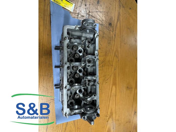 Begagnade Topplock Audi A4 Avant (B7) 2.5 TDI V6 24V Pris € 175,00 Marginaltabell erbjuds av Schaap & Bron