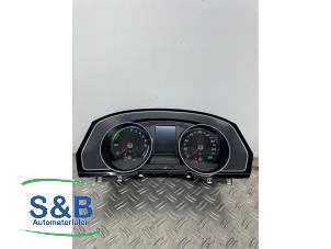 Used Instrument panel Volkswagen Passat Variant (3G5) 1.4 TSI GTE 16V Price € 125,00 Margin scheme offered by Schaap & Bron