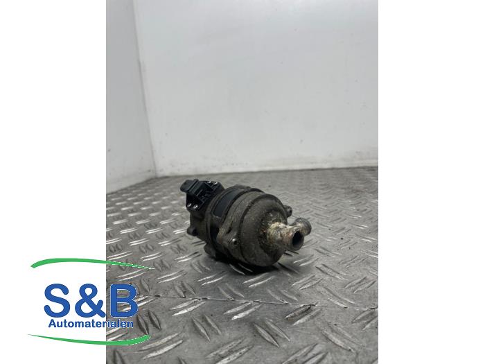 Begagnade Vattenpump Audi A6 (C7) 2.0 TDI 16V Pris € 60,00 Marginaltabell erbjuds av Schaap & Bron