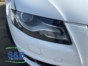Used Headlight, right Audi A4 (B8) 2.0 TFSI 16V Price € 199,00 Margin scheme offered by Schaap & Bron